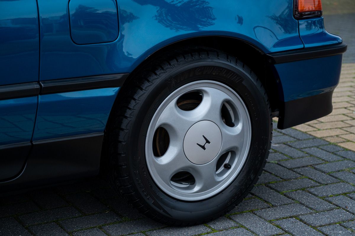 Honda CRX (1991) — صورة 17