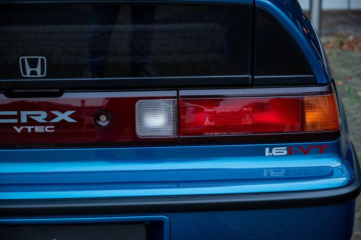 Honda CRX (1991) — صورة 24