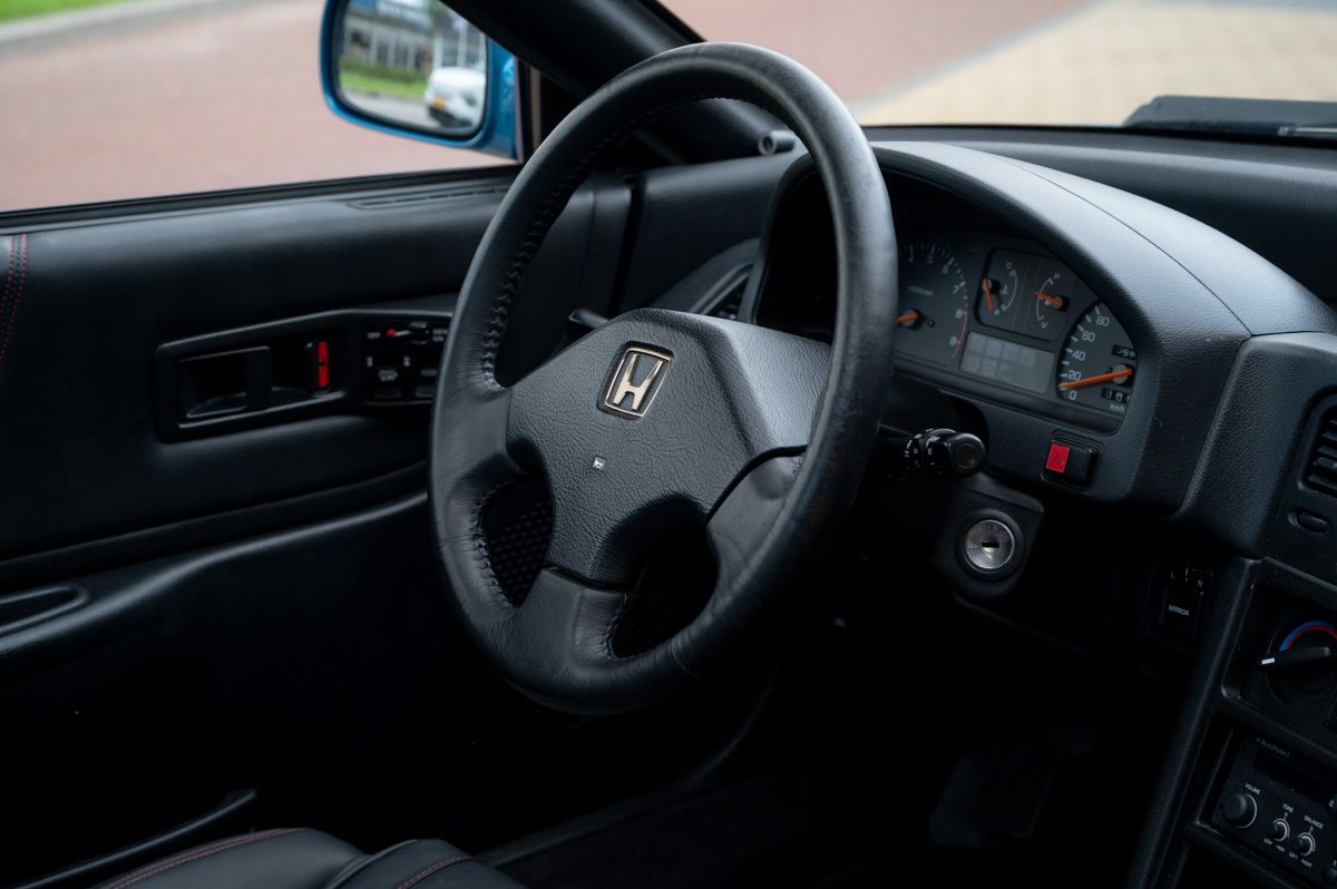 Honda CRX (1991) — صورة 53