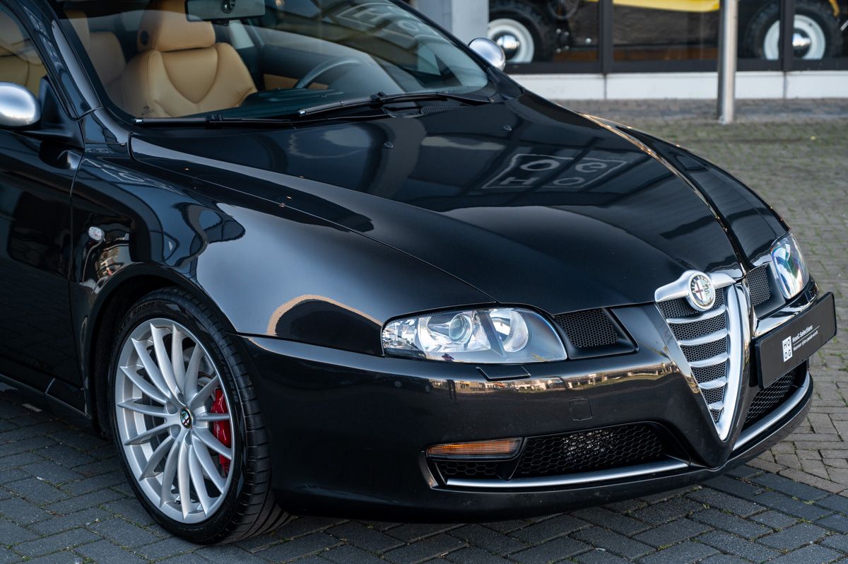Alfa Romeo GT (2006) — foto 5