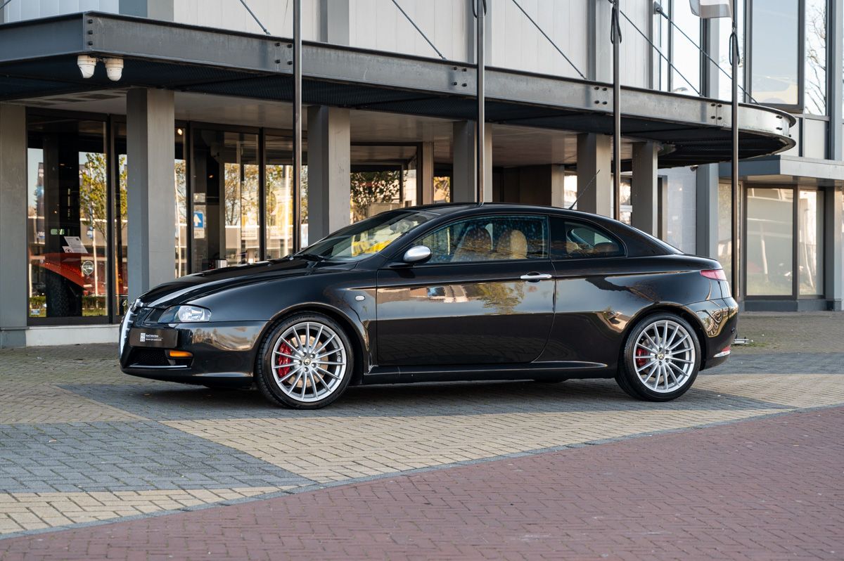 Alfa Romeo GT (2006)
