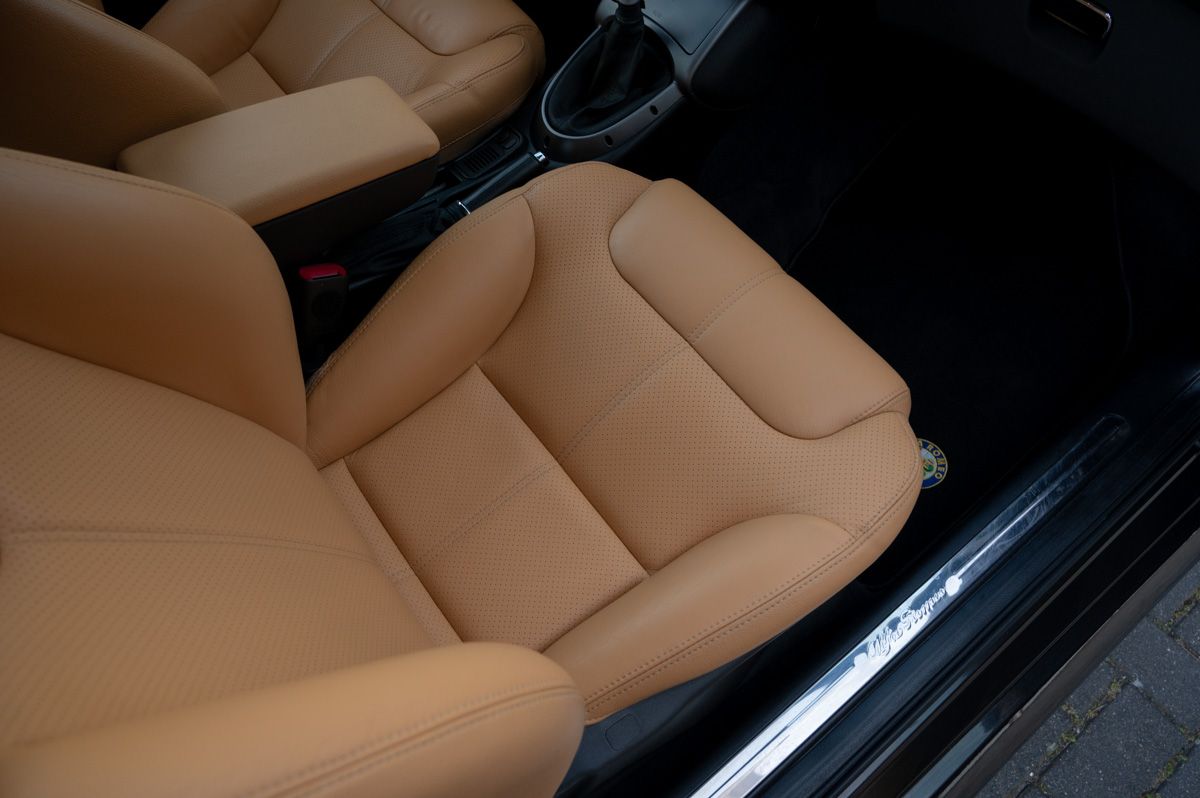 Alfa Romeo GT (2006) — foto 47