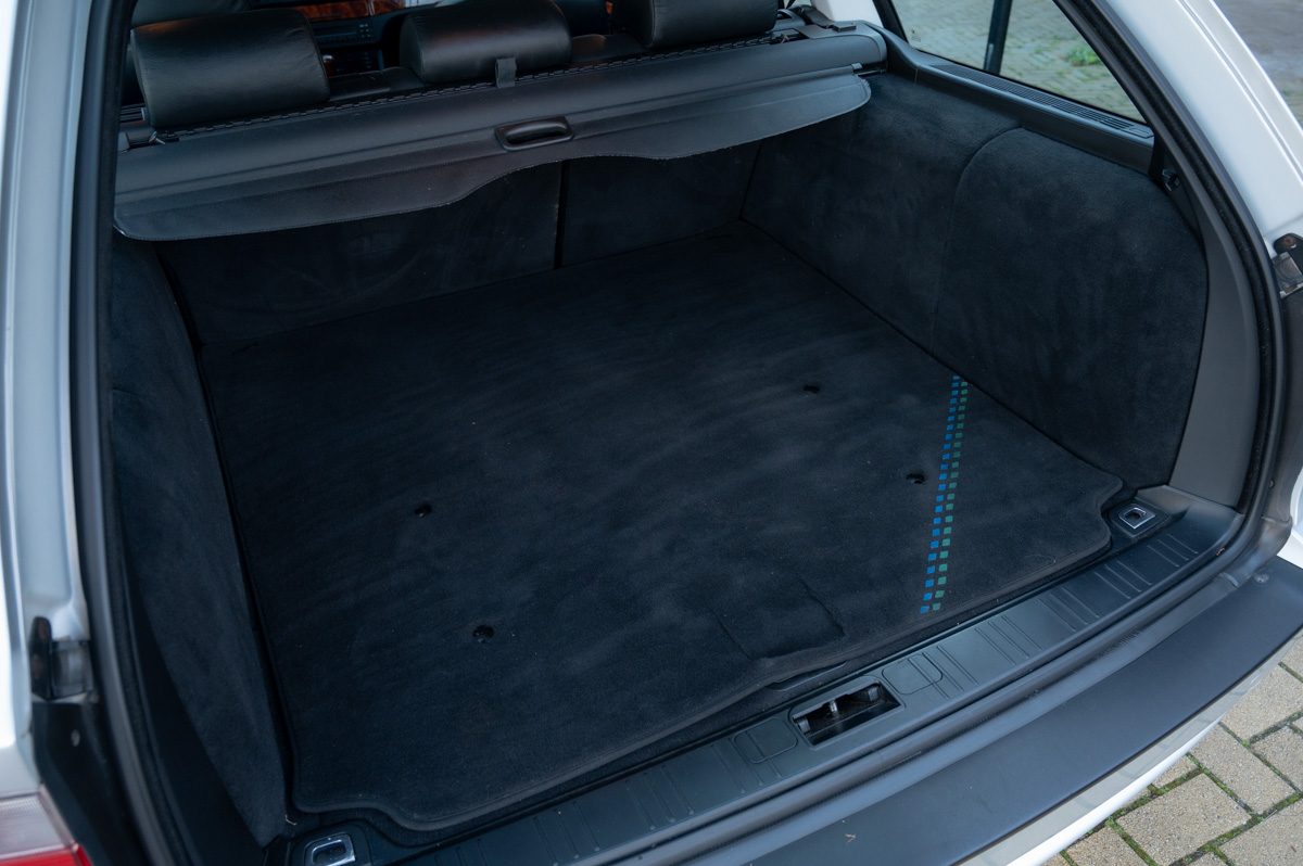 Alpina B10 (2000) — Foto 47