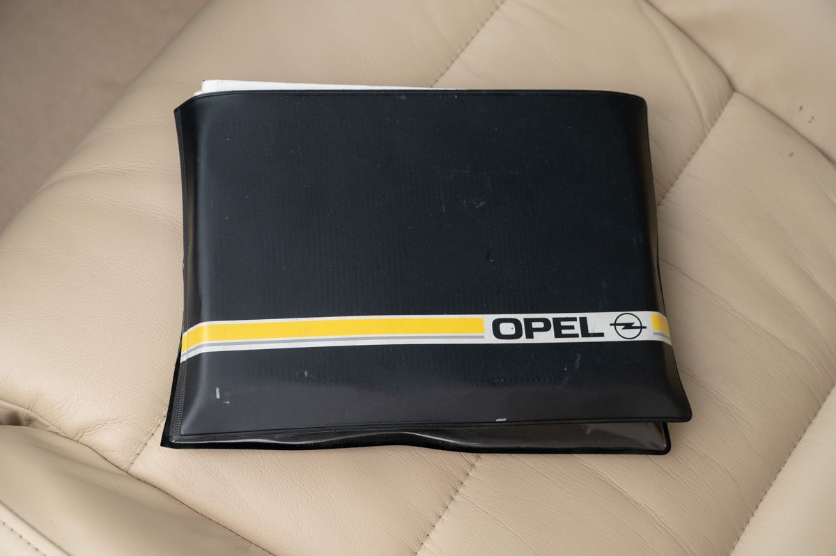 Opel Calibra (1996) — Foto 62