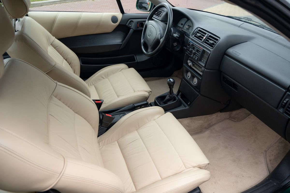Opel Calibra (1996) — Foto 36