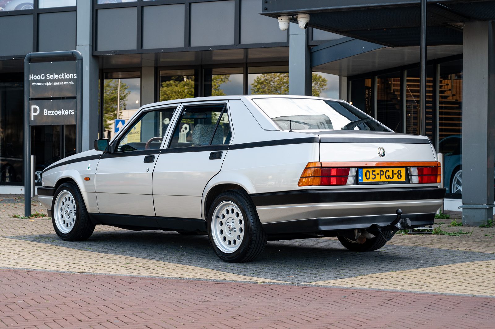Alfa Romeo 75 (1986) — Foto 6