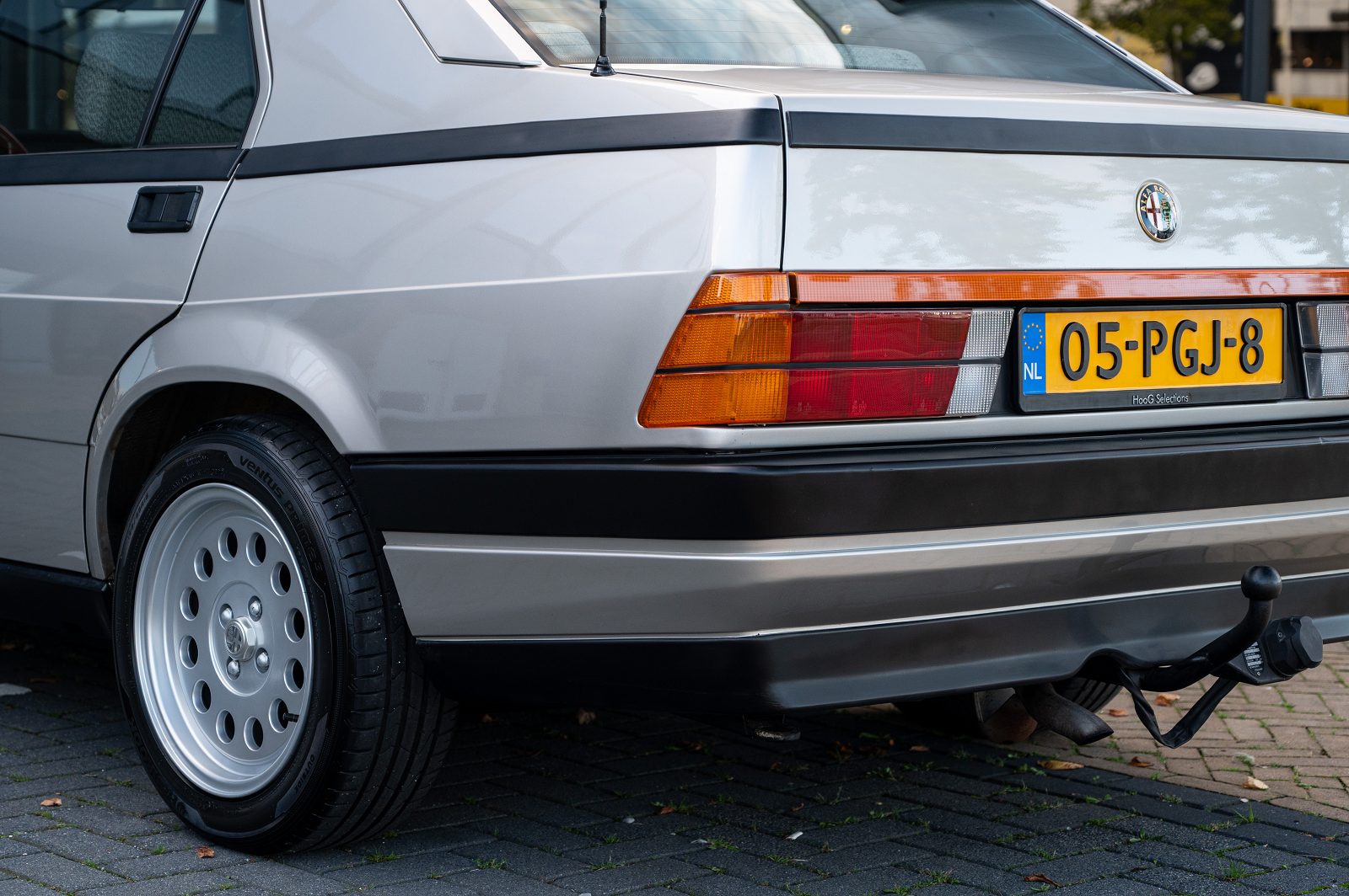 Alfa Romeo 75 (1986) — Foto 9