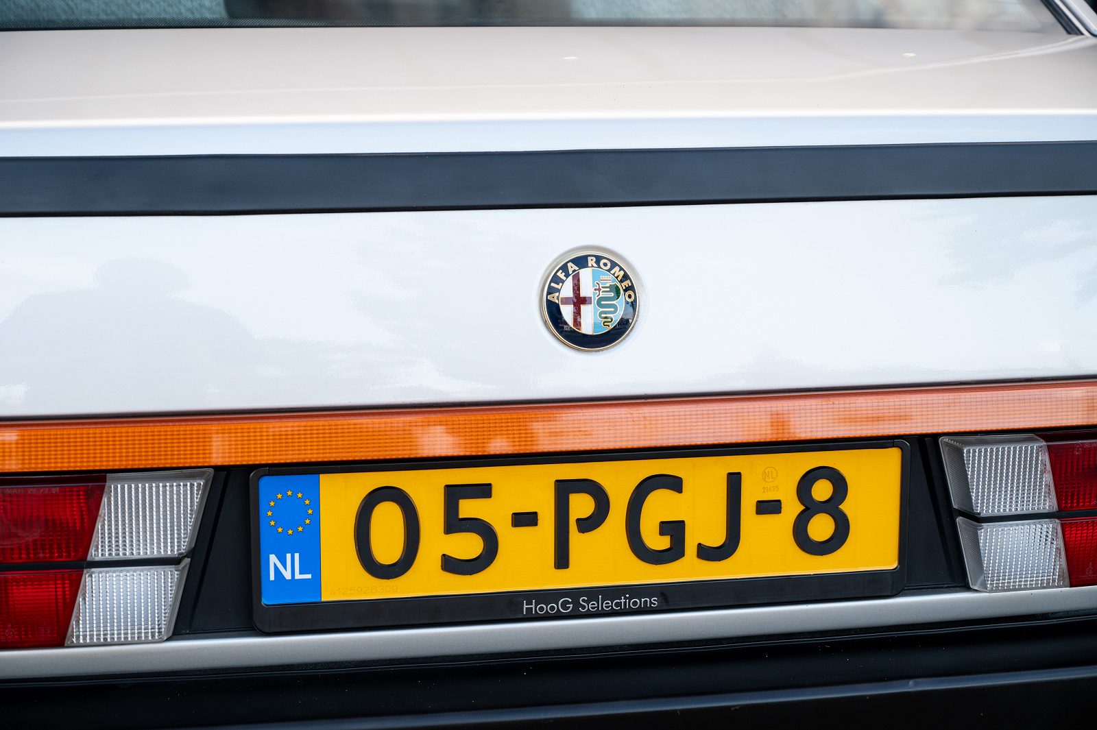 Alfa Romeo 75 (1986) — Foto 22