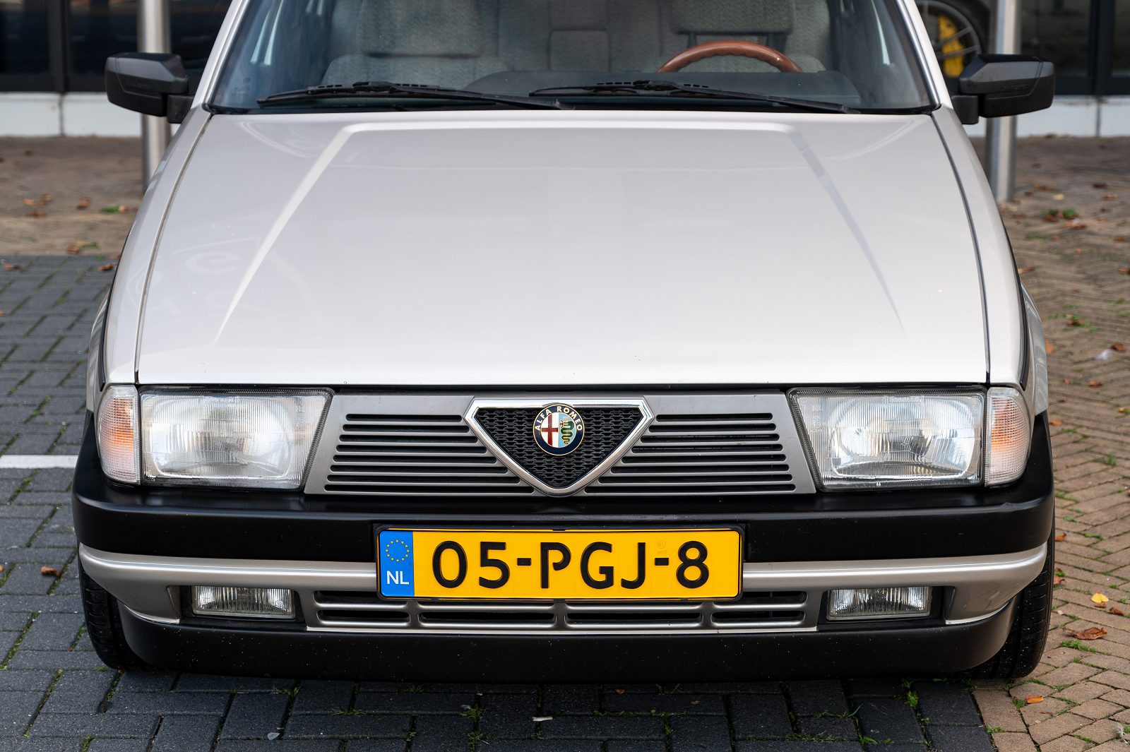 Alfa Romeo 75 (1986) — Foto 31