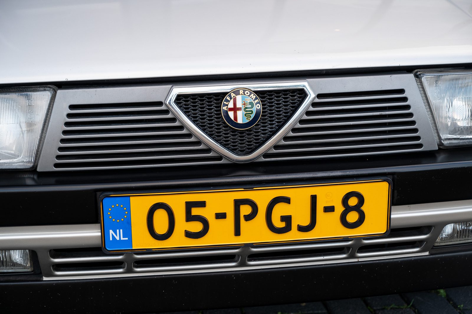 Alfa Romeo 75 (1986) — Foto 24
