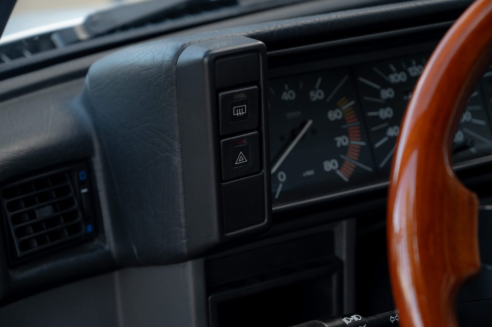 Alfa Romeo 75 (1986) — Foto 55