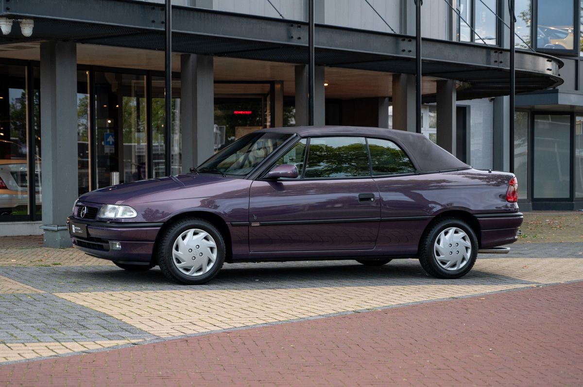Opel Astra (1995) — photo 8