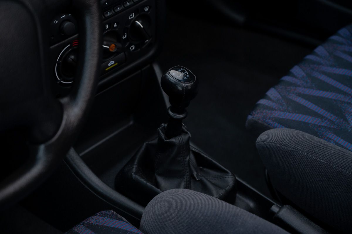 Opel Astra (1995) — photo 52