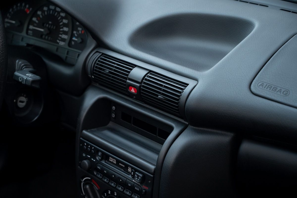 Opel Astra (1995) — photo 41