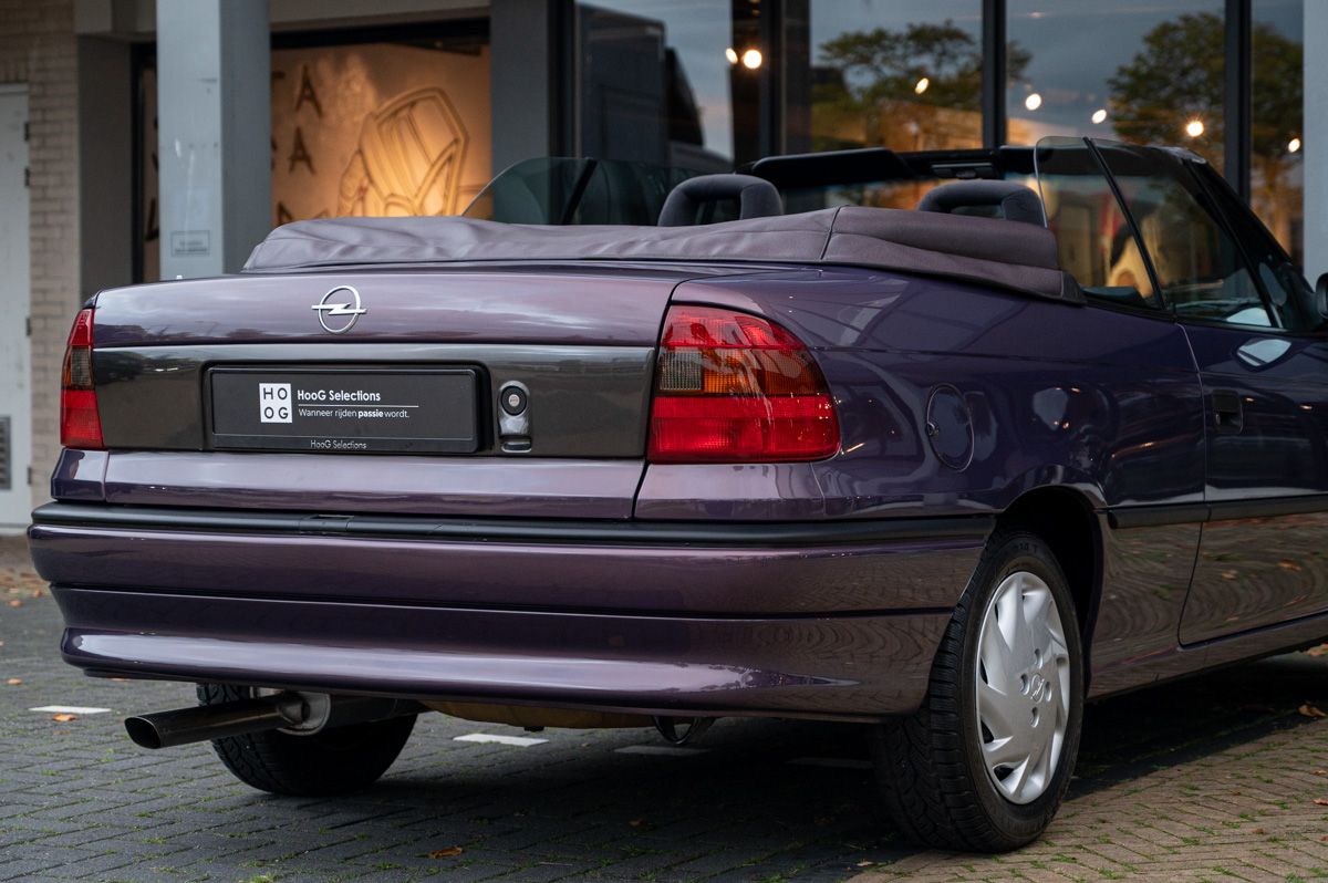 Opel Astra (1995) — photo 13