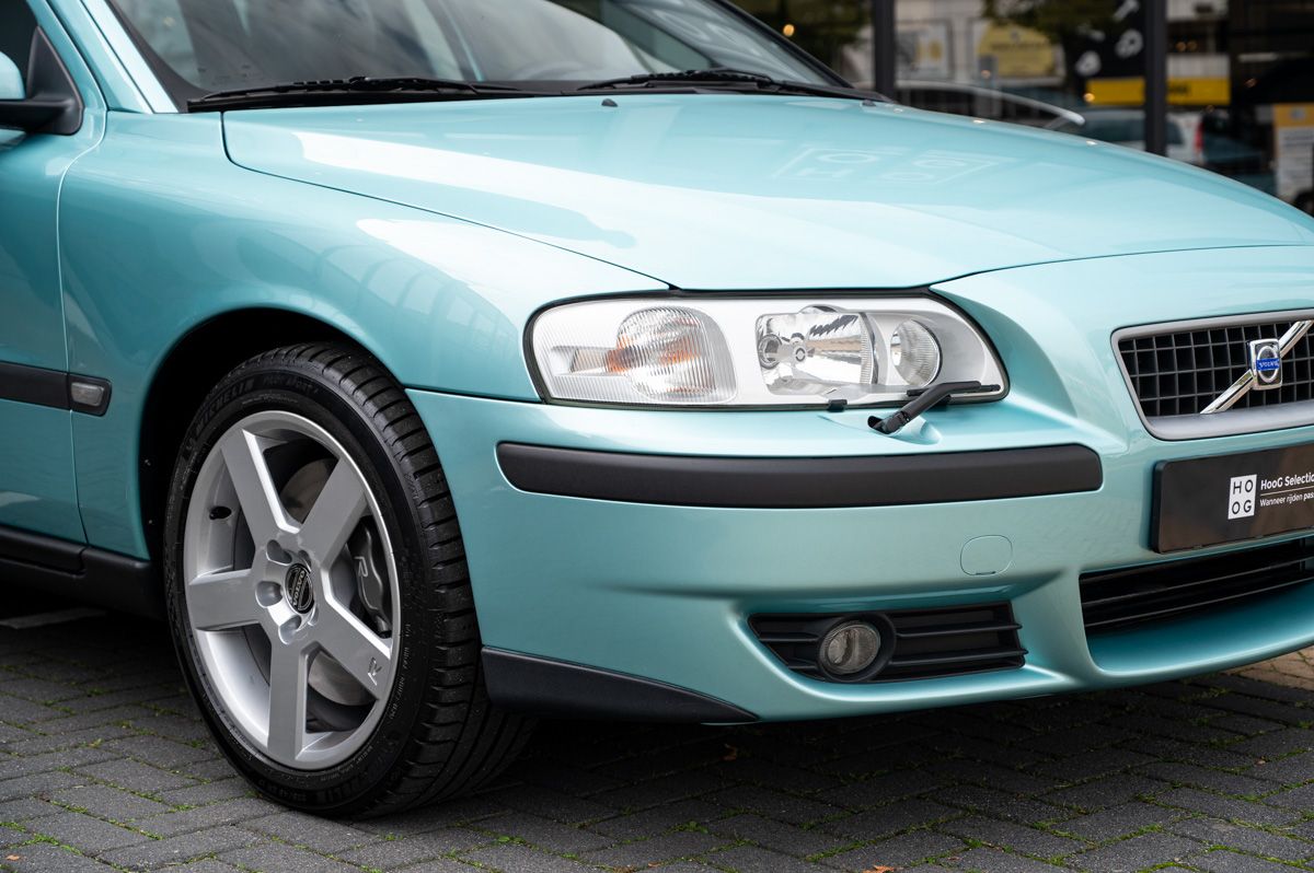Volvo V70 (2003) — صورة 28