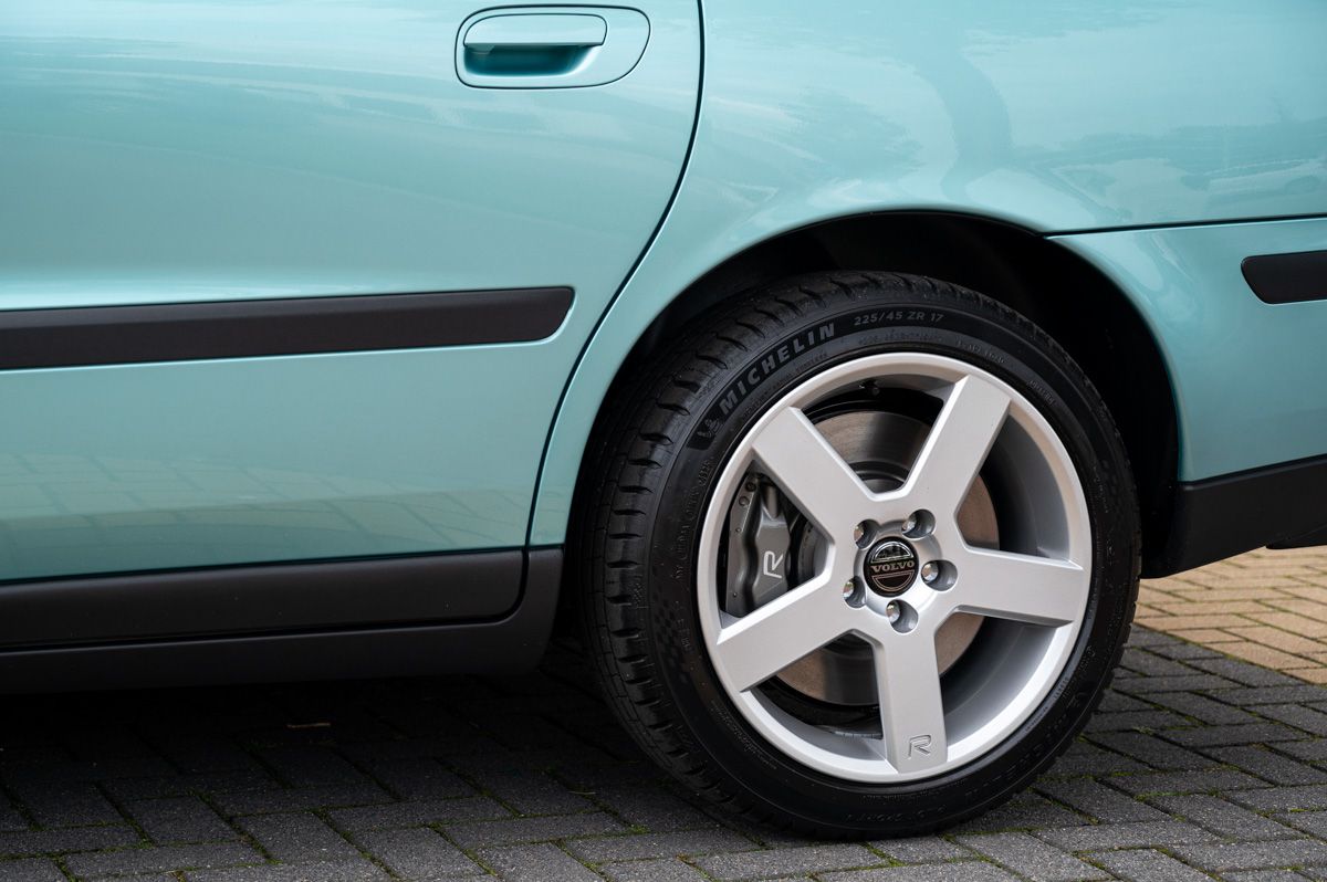 Volvo V70 (2003) — صورة 16