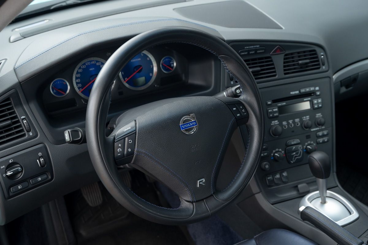 Volvo V70 (2003) — صورة 45