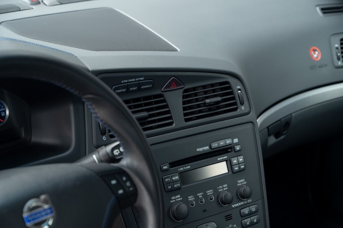 Volvo V70 (2003) — صورة 67