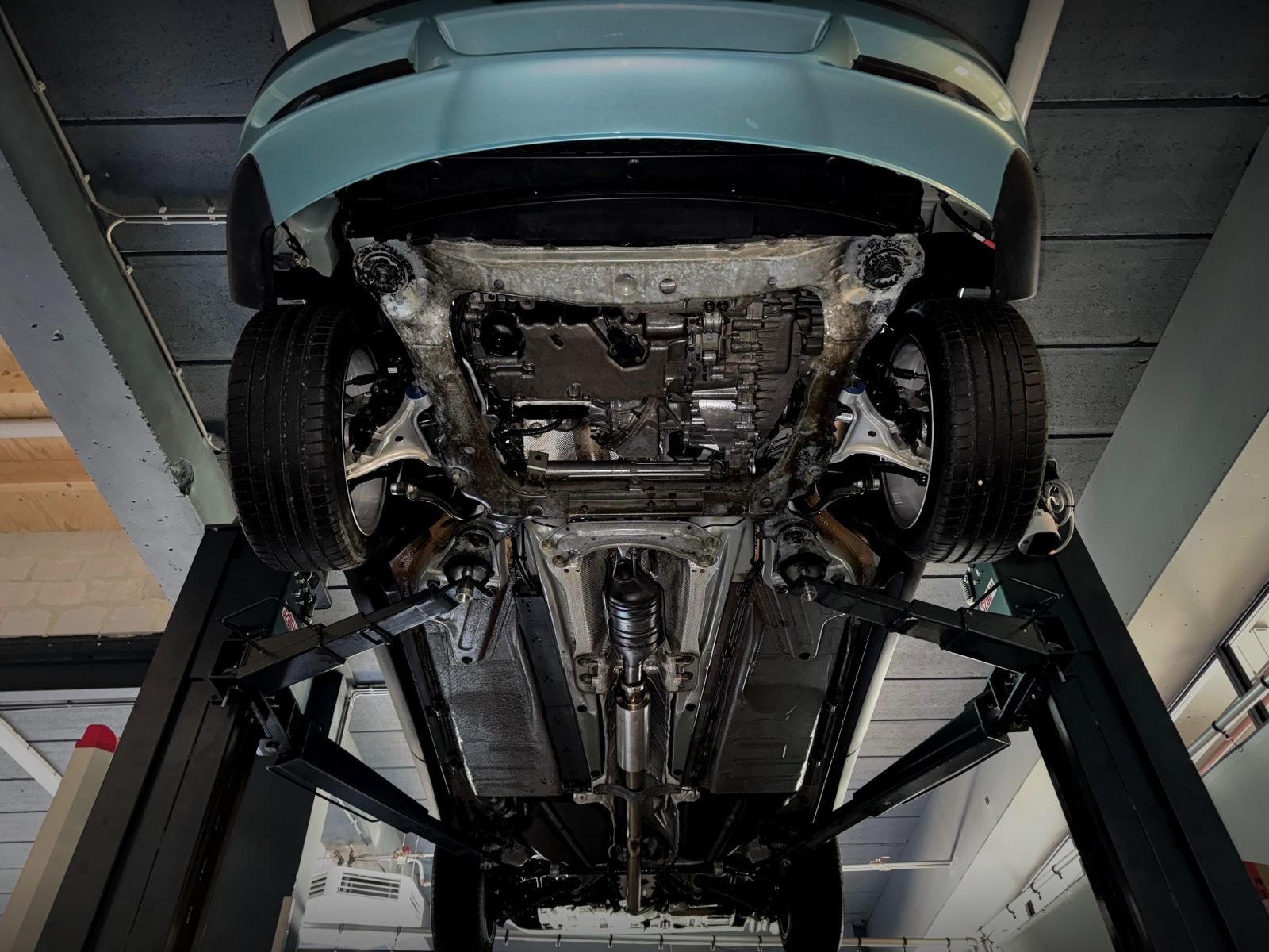 Volvo V70 (2003) — صورة 88