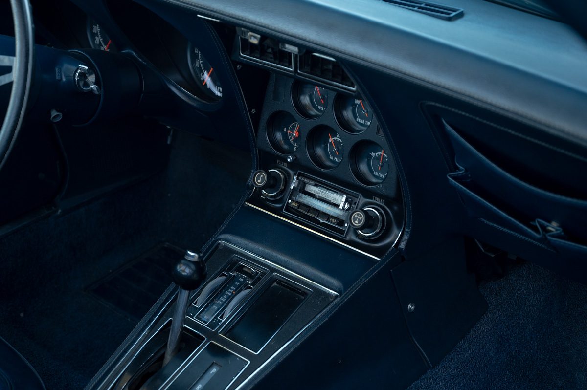 Chevrolet Corvette (1973) — photo 48