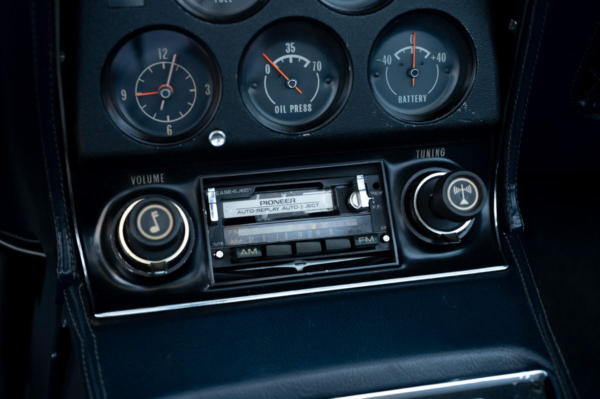 Chevrolet Corvette (1973) — photo 69
