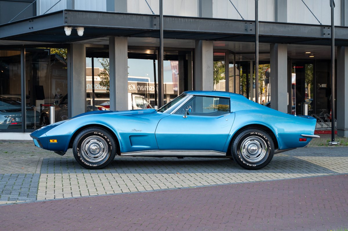Chevrolet Corvette (1973) — photo 11