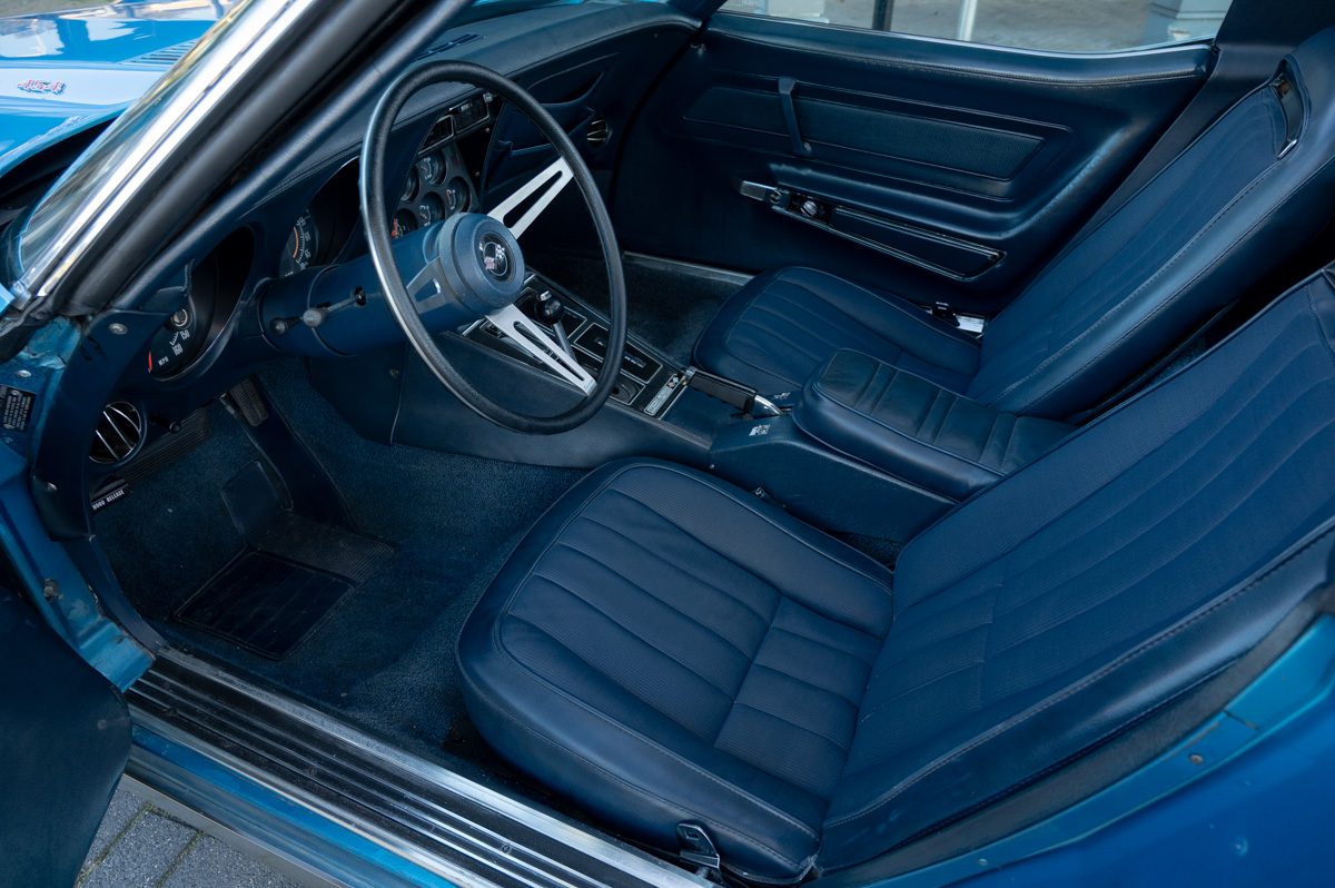 Chevrolet Corvette (1973) — photo 49