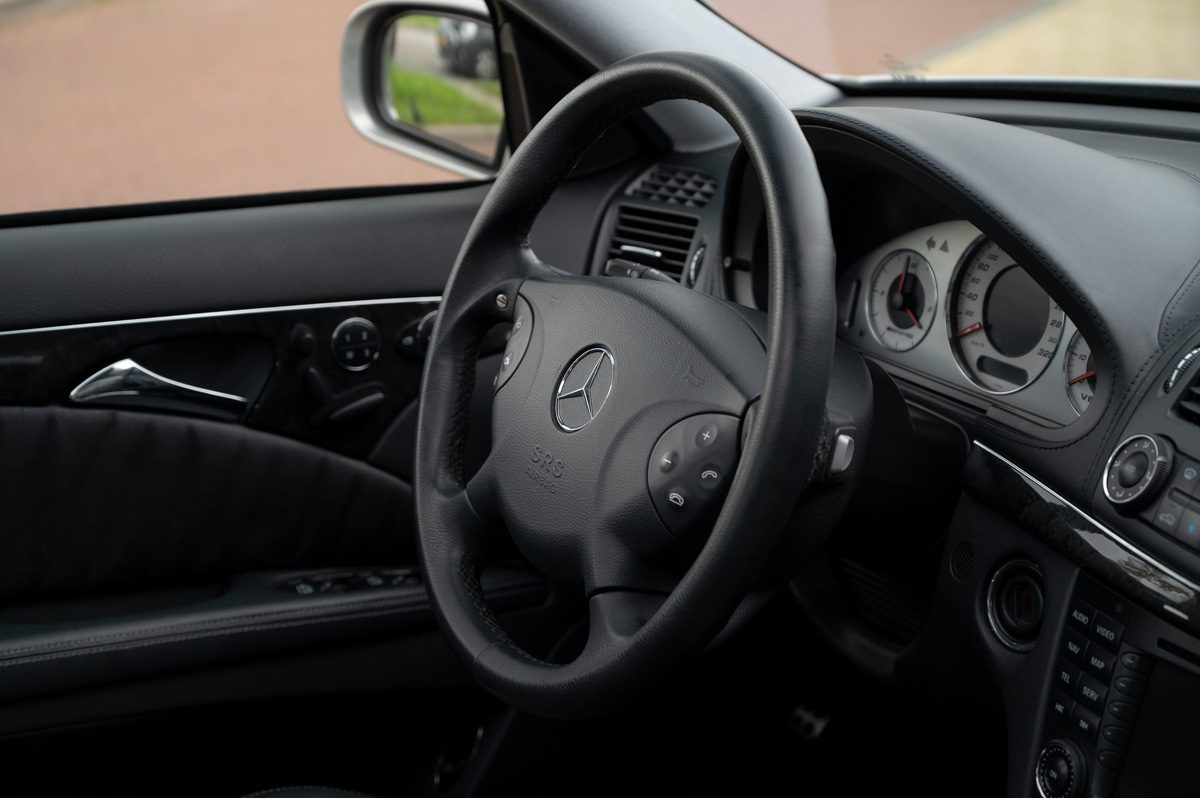 Mercedes-Benz E-Klasse (2003) — صورة 53
