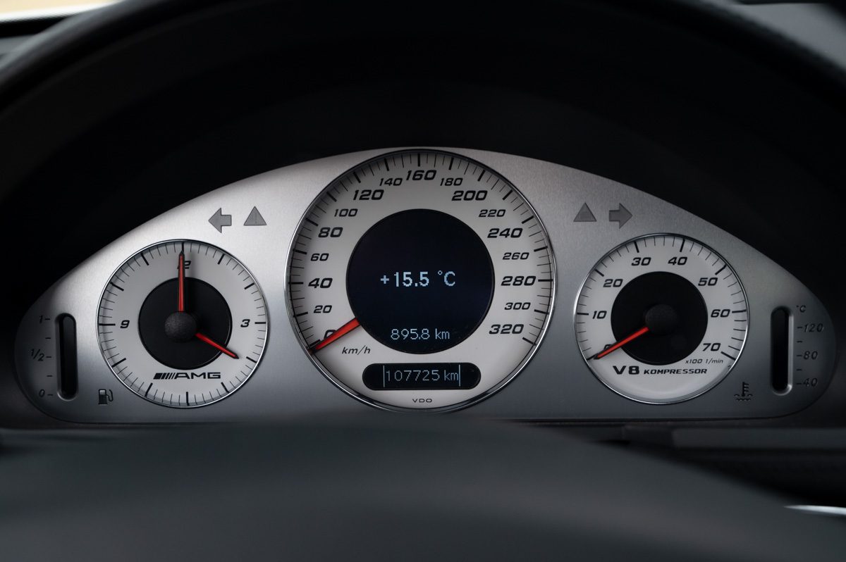 Mercedes-Benz E-Klasse (2003) — صورة 39