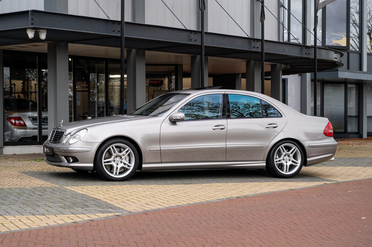 Mercedes-Benz E-Class (2003)
