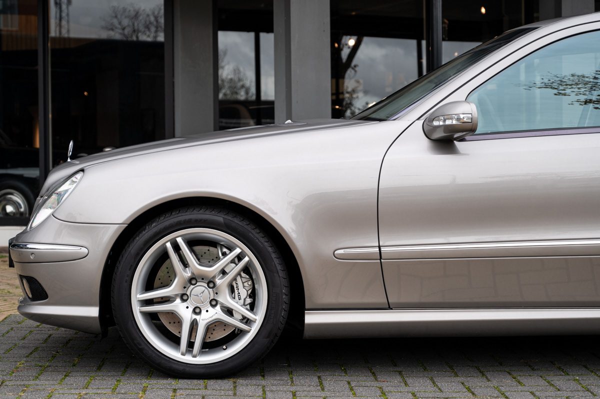 Mercedes-Benz E-Klasse (2003) — صورة 31