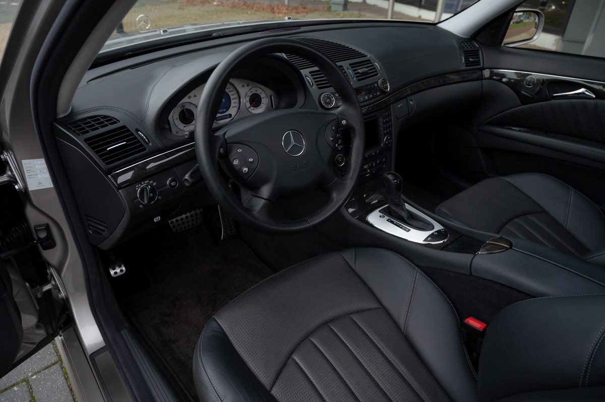 Mercedes-Benz E-Klasse (2003) — صورة 42