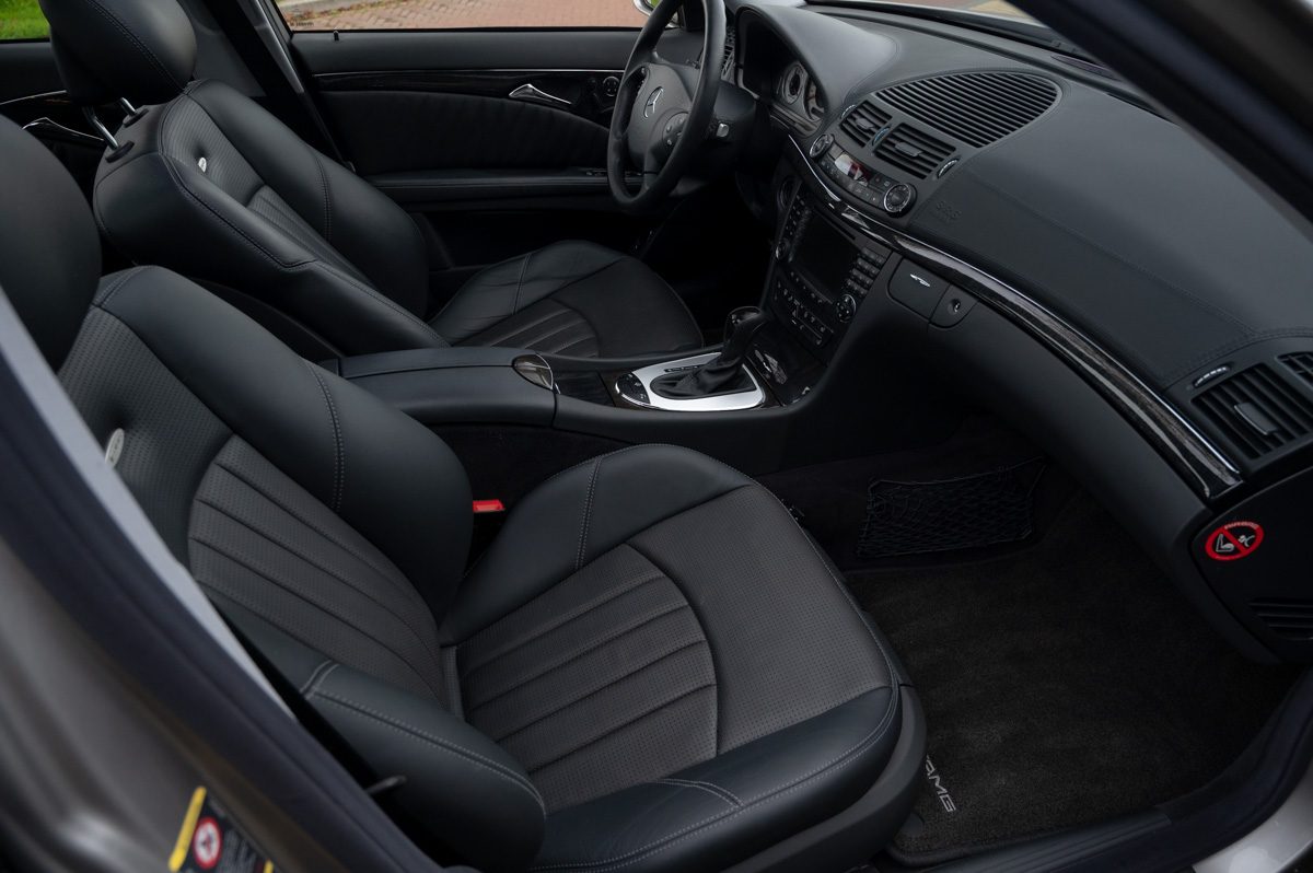 Mercedes-Benz E-Klasse (2003) — صورة 45
