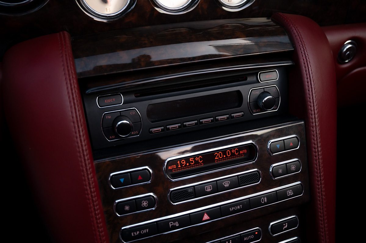 Bentley Azure (2007) — Foto 38