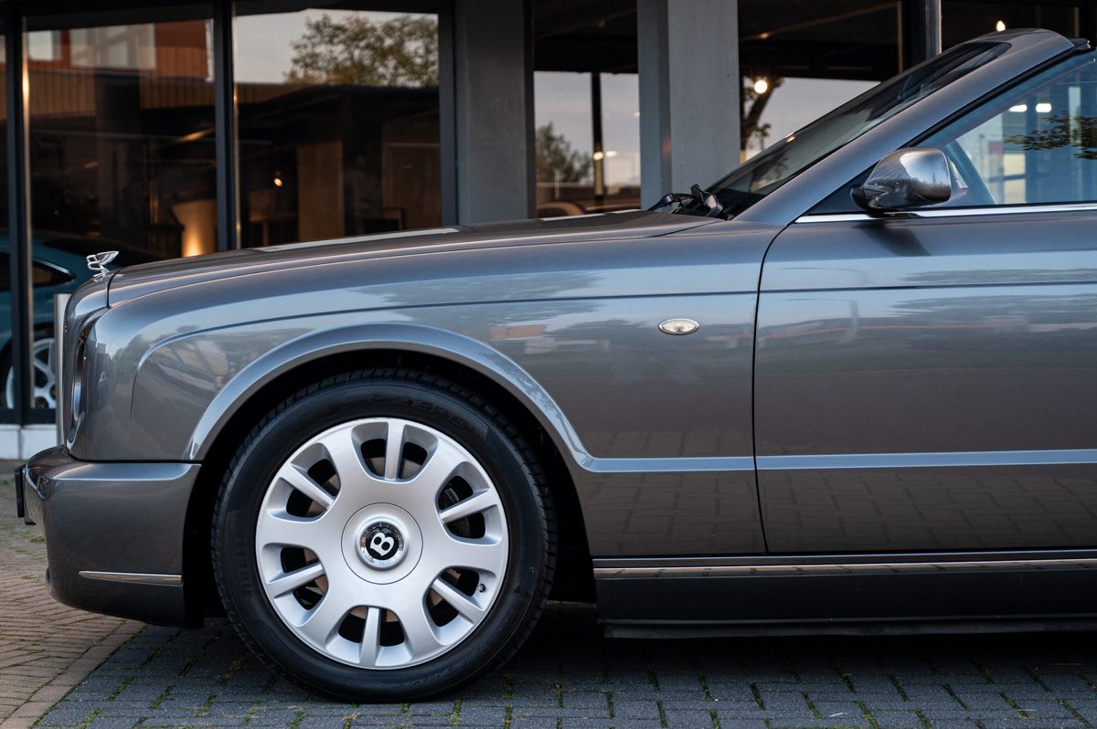 Bentley Azure (2007) — Foto 32