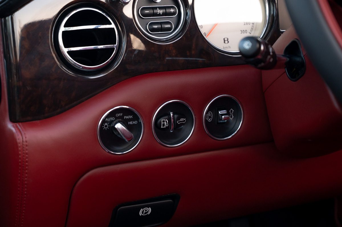 Bentley Azure (2007) — Foto 63