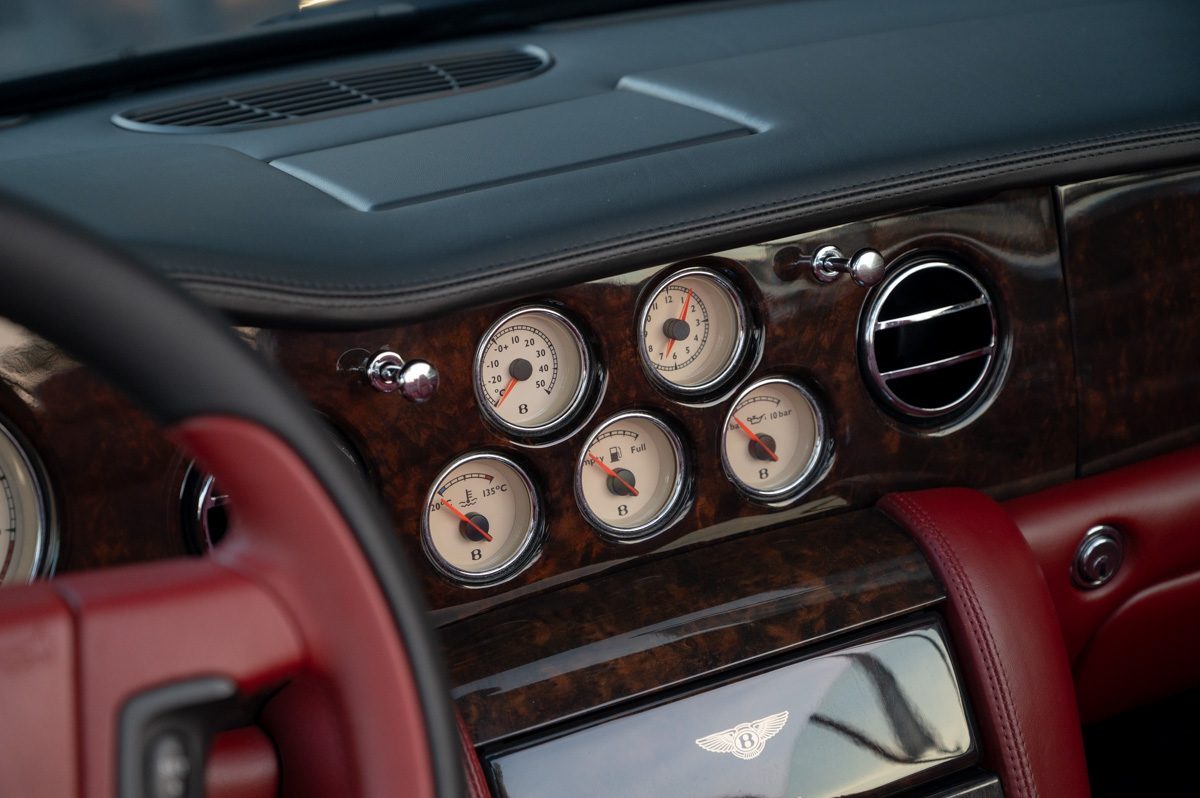 Bentley Azure (2007) — Foto 42