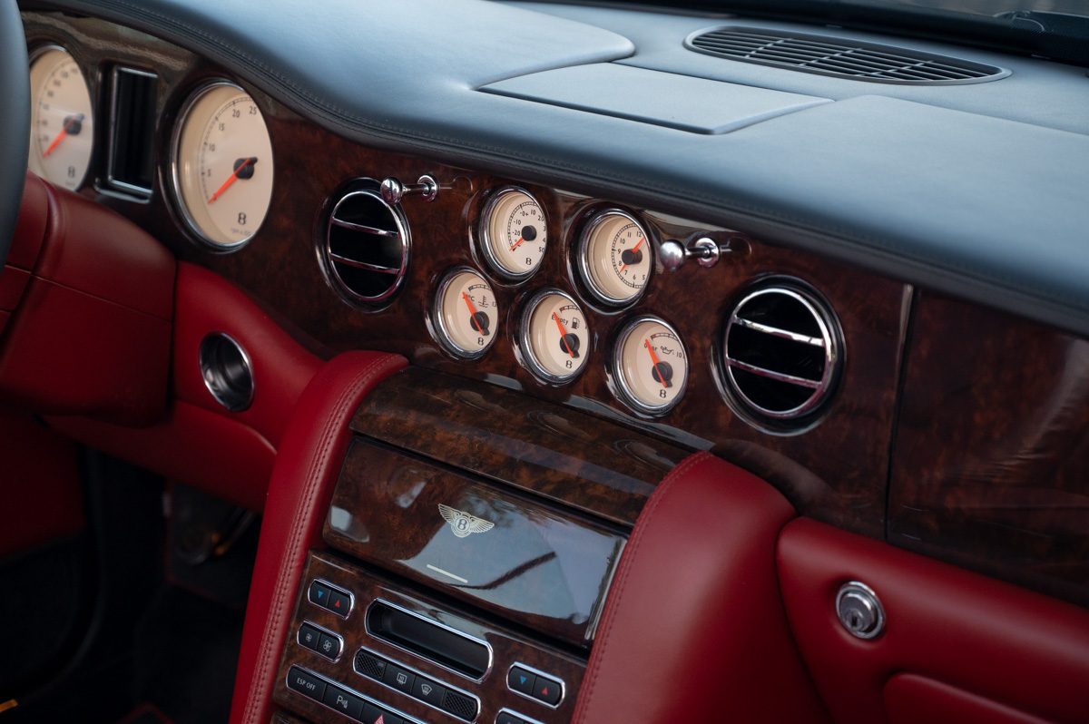 Bentley Azure (2007) — Foto 67