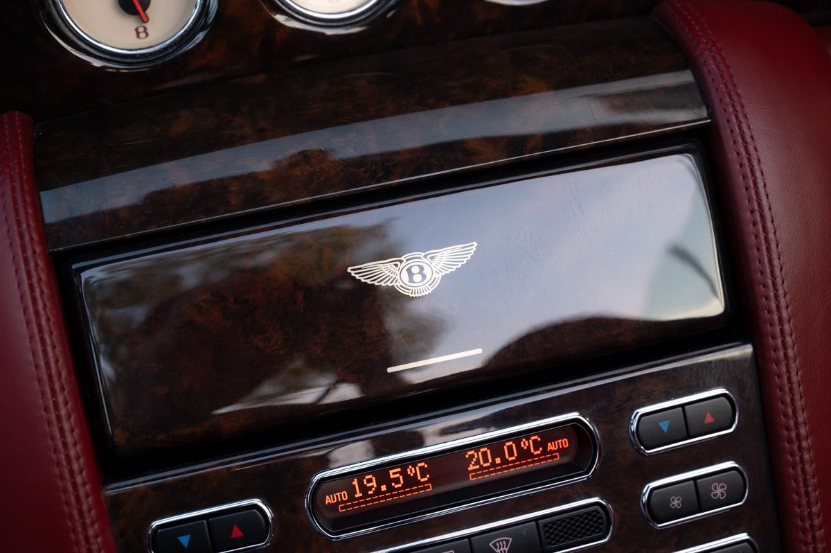 Bentley Azure (2007) — Foto 74