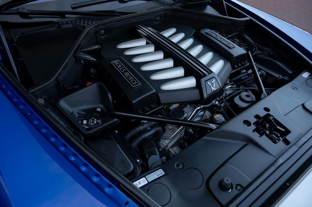 Rolls-Royce Wraith (2014) — Foto 94