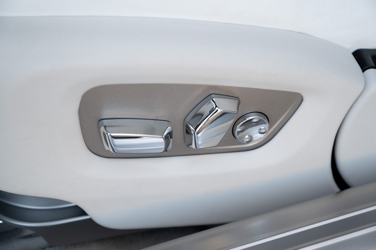 Rolls-Royce Wraith (2014) — Foto 65