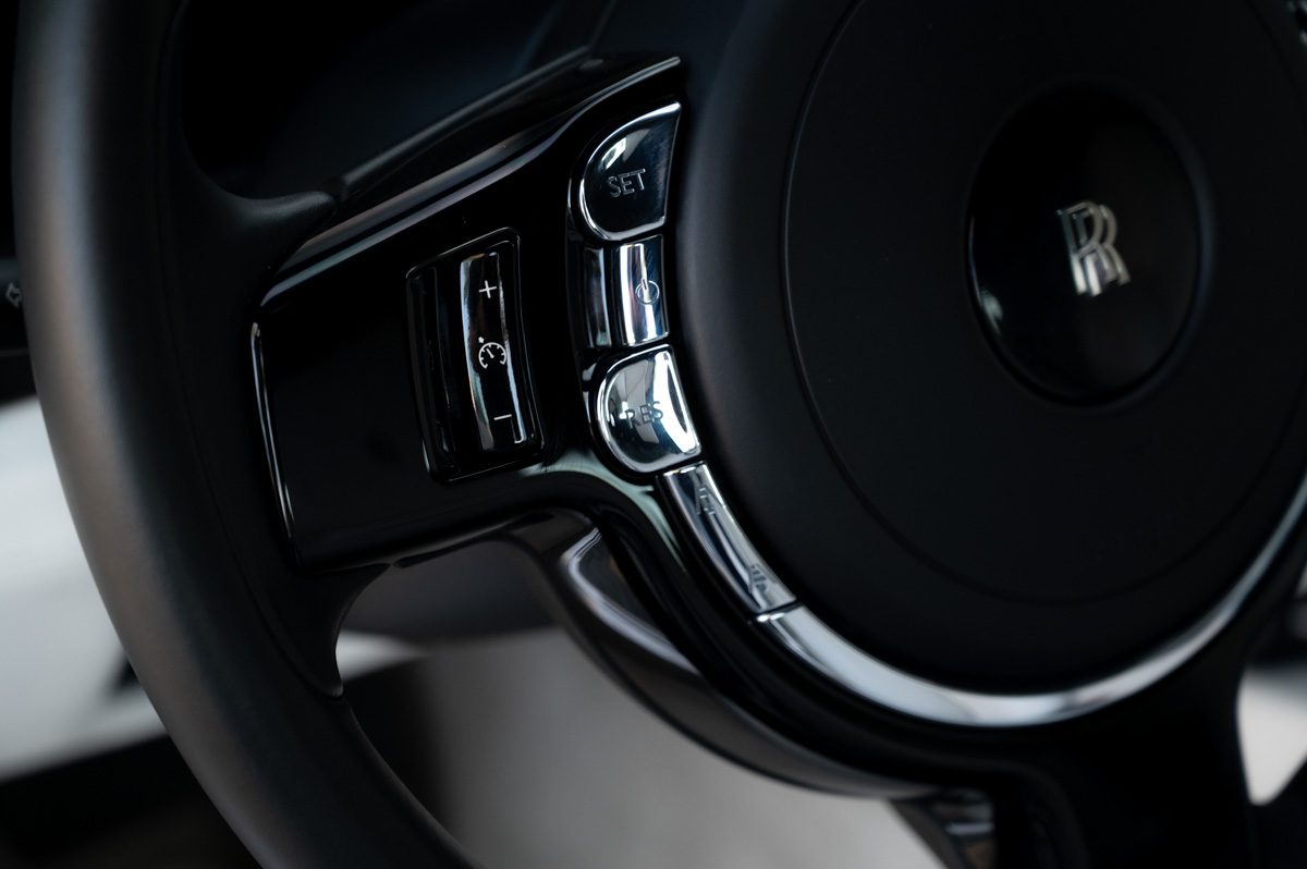 Rolls-Royce Wraith (2014) — Foto 61