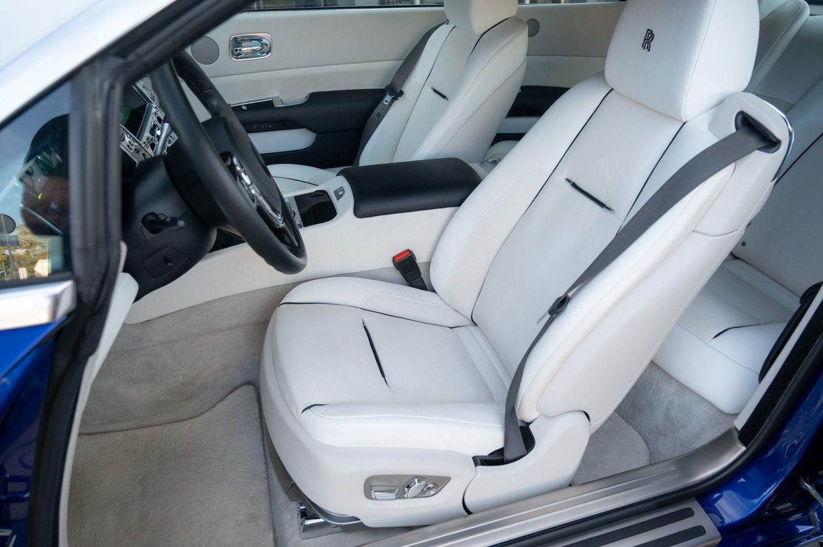 Rolls-Royce Wraith (2014) — Foto 41