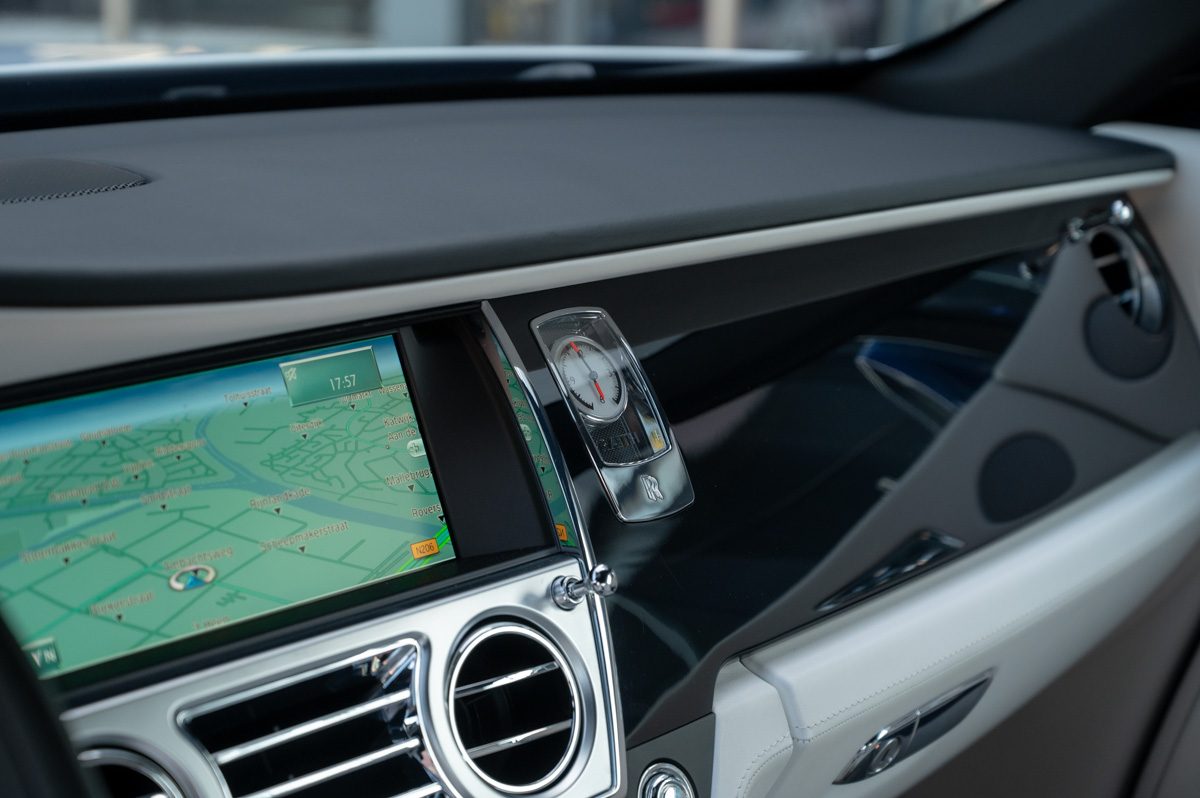 Rolls-Royce Wraith (2014) — Foto 68