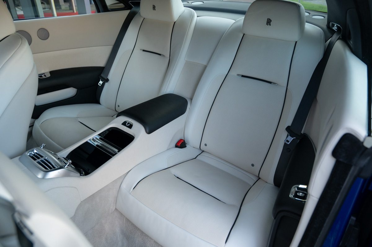 Rolls-Royce Wraith (2014) — Foto 52