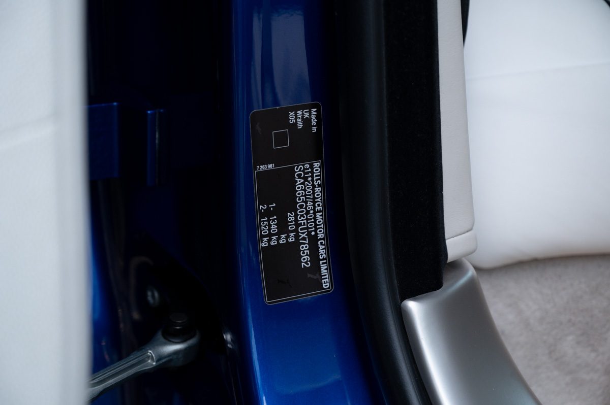 Rolls-Royce Wraith (2014) — Foto 37