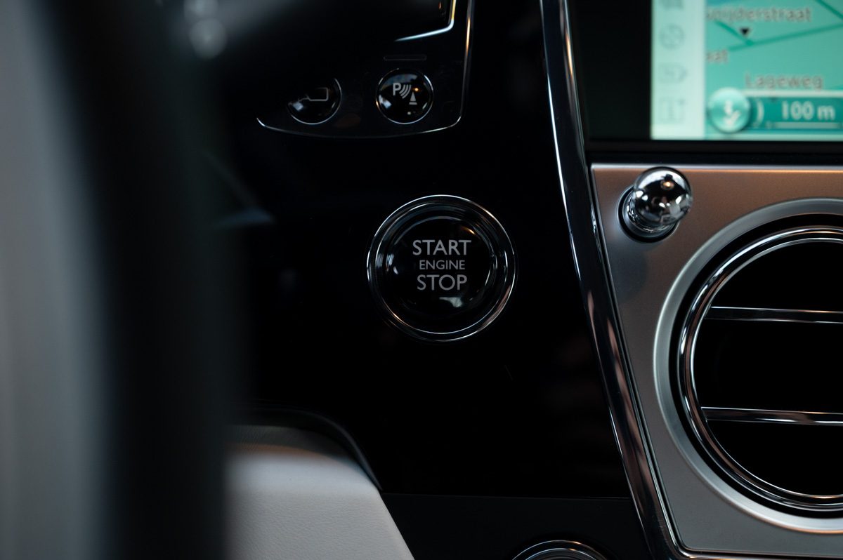 Rolls-Royce Wraith (2014) — Foto 83