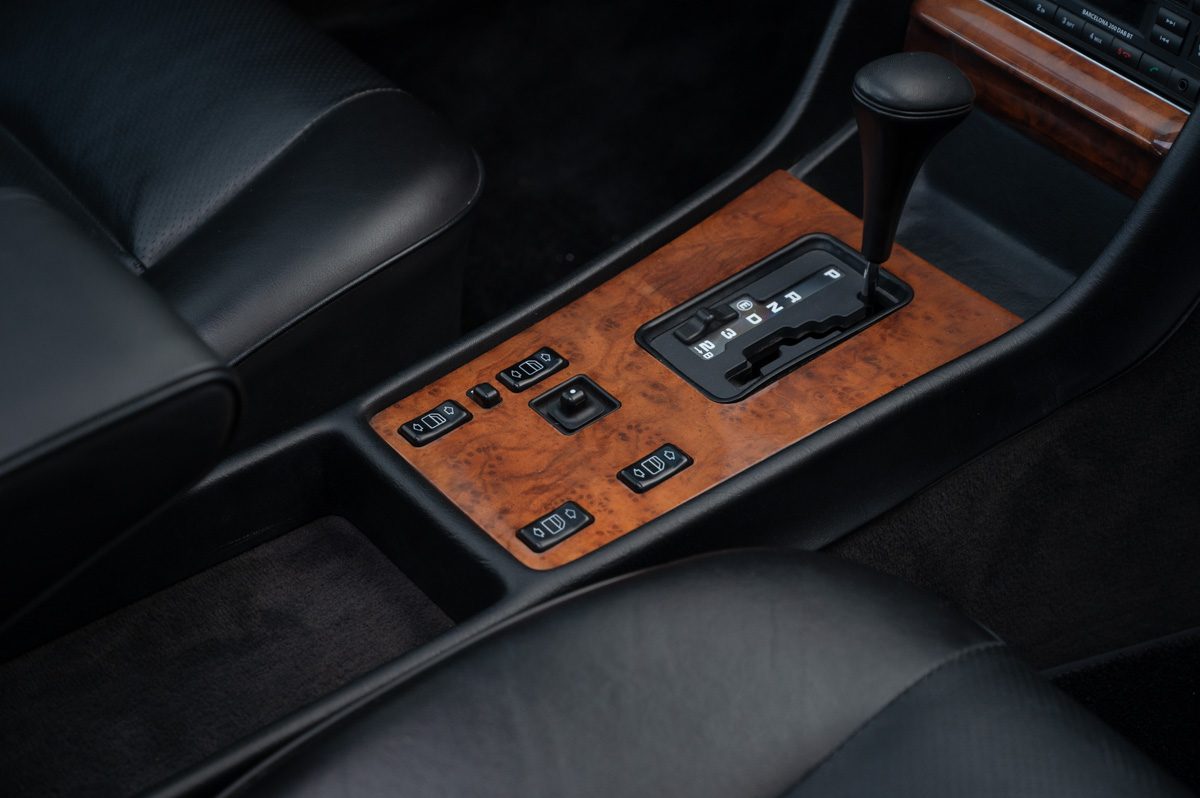 Mercedes-Benz Classe S (1988) — photo 54