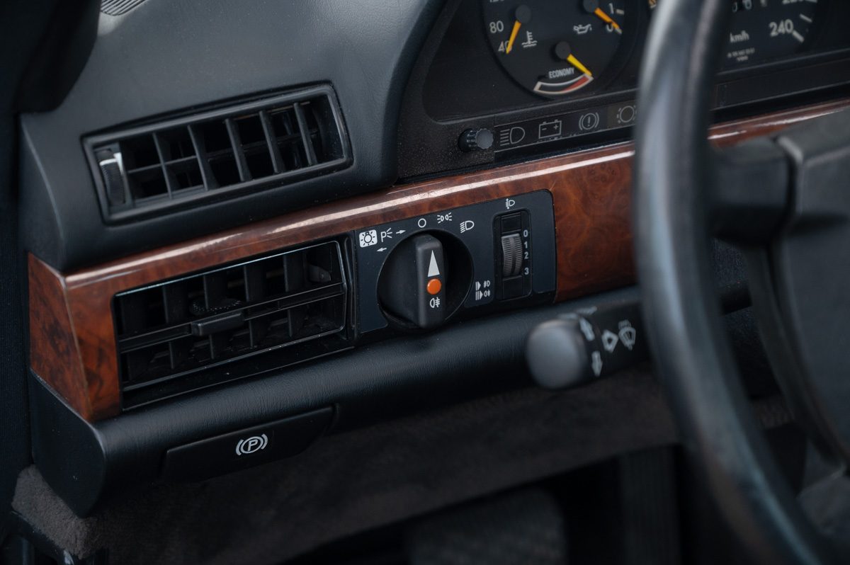 Mercedes-Benz Classe S (1988) — photo 64